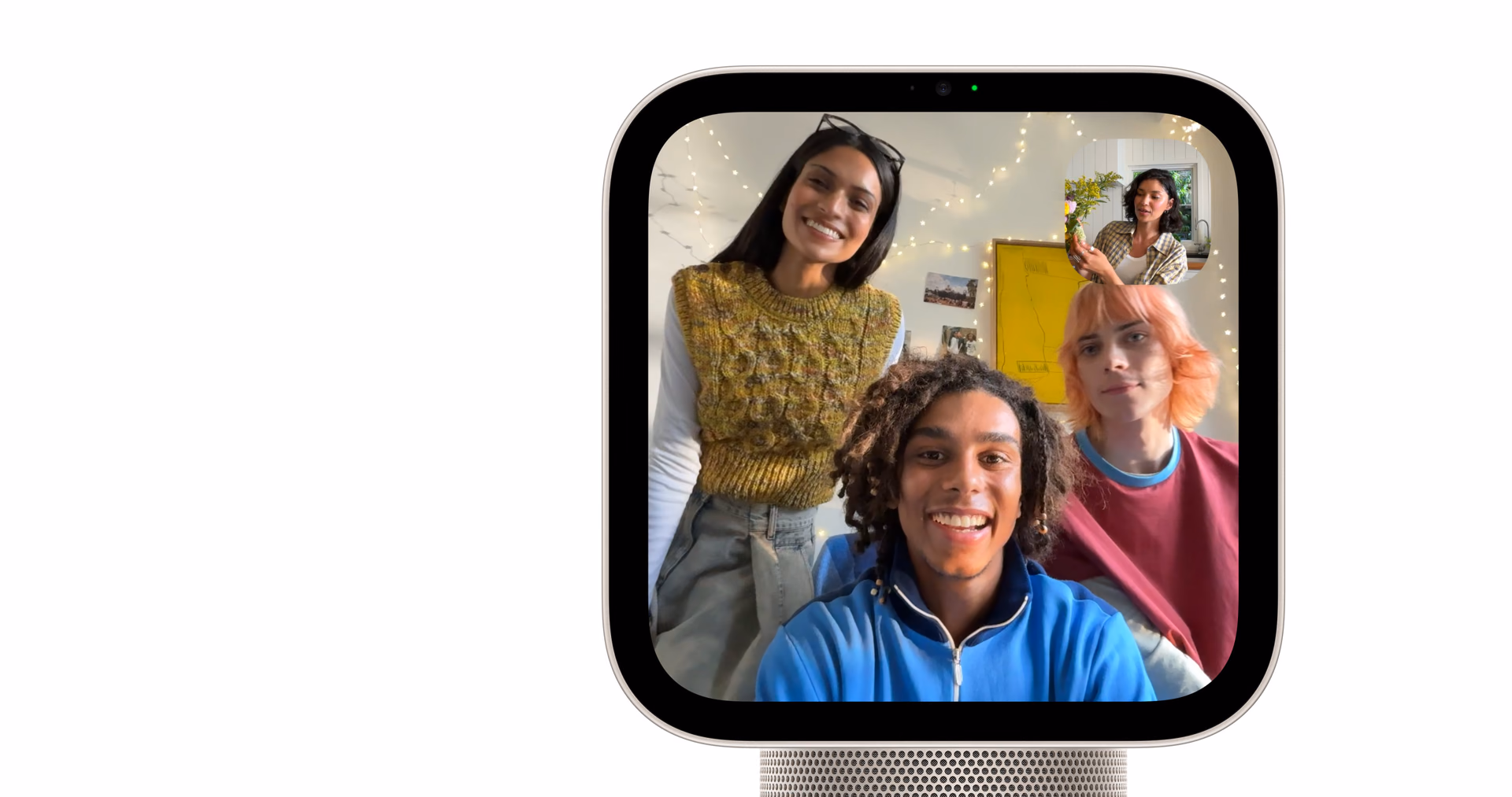 FaceTime call with Center Stage on HomeView