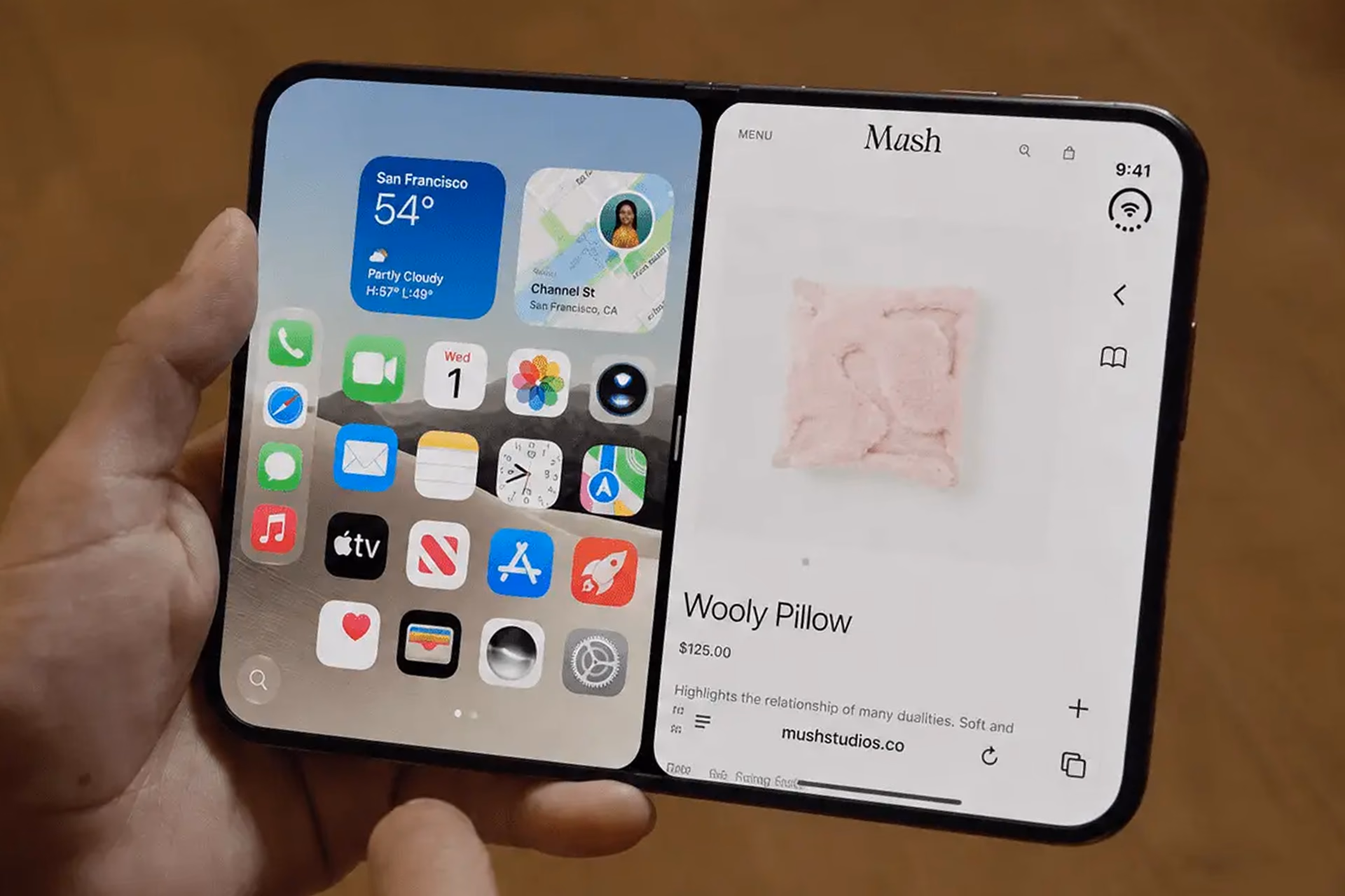 iPhone Duo con pantalla de inicio junto al navegador