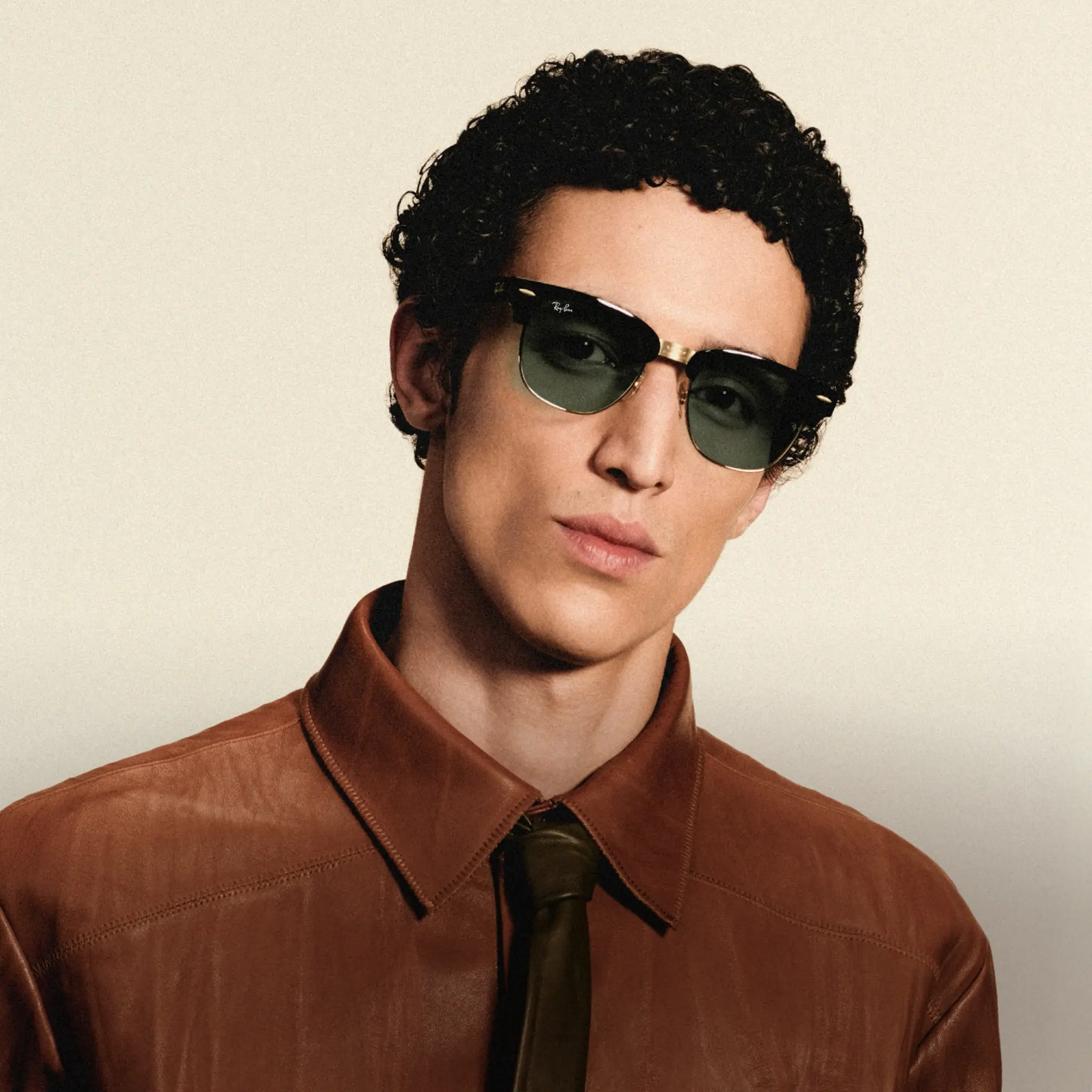 Man wearing the Ray-Ban Meta Audio with Clubmaster frames