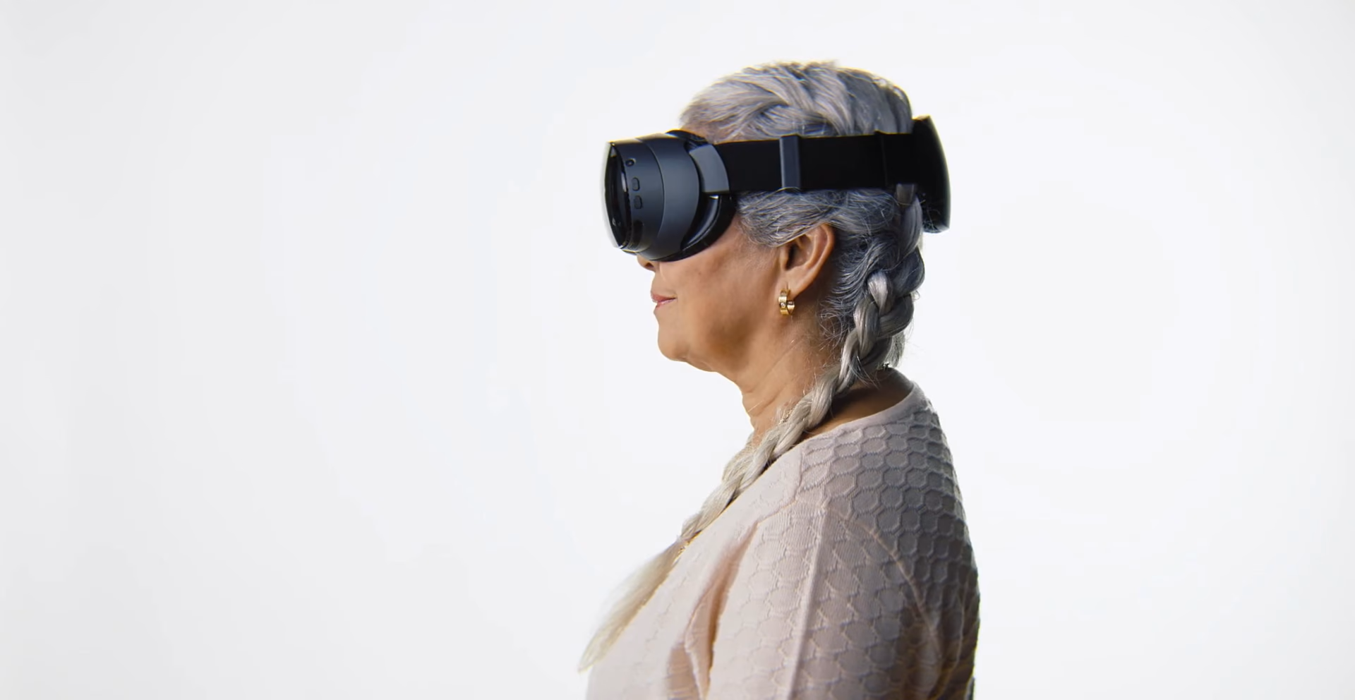 Woman wearing the Steam Frame, side view